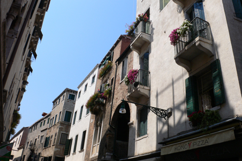 イタリアの市街地 2の高画質画像