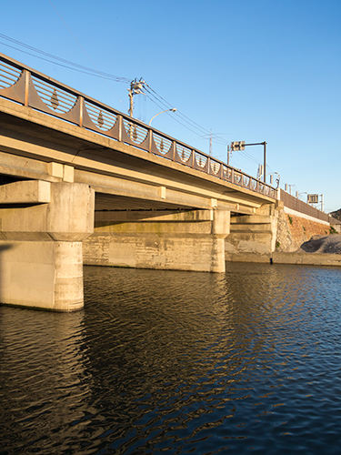 海岸の橋 1の高画質画像