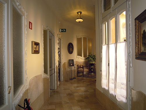 ミラ邸の内部、バルセロナ 3の高画質画像