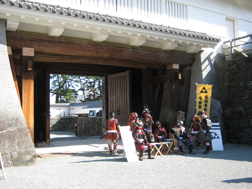 小田原城の鎧を着た人たち 1の高画質画像