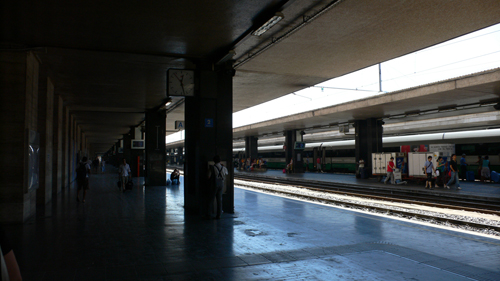 ローマ・テルミニ駅の高画質画像