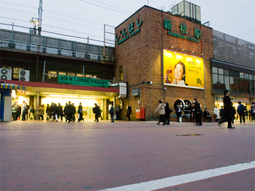 新橋駅SL広場 2の高画質画像
