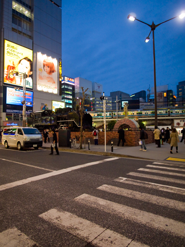 新橋駅SL広場の高画質画像