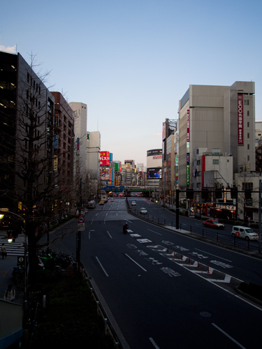 新宿の街並みの高画質画像