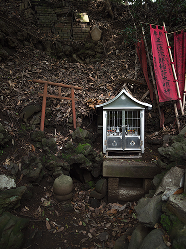 鳥居、小石川植物園の高画質画像