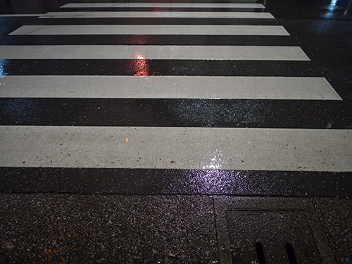 雨が降った夜道 10の高画質画像