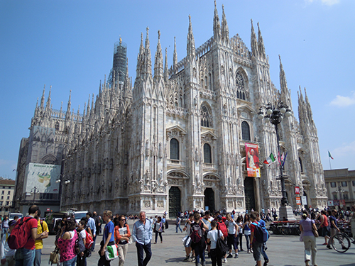 ミラノの大聖堂ドゥオーモ 1の高画質画像