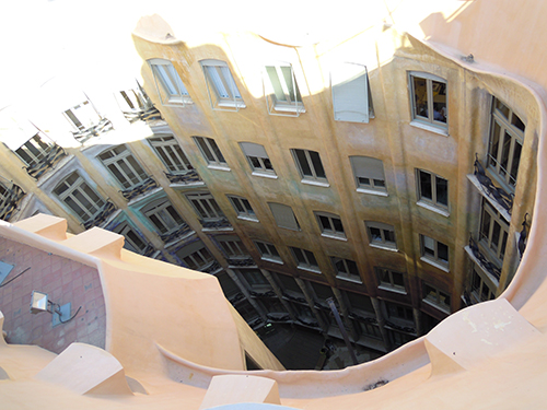 ミラ邸の屋上から、バルセロナの高画質画像