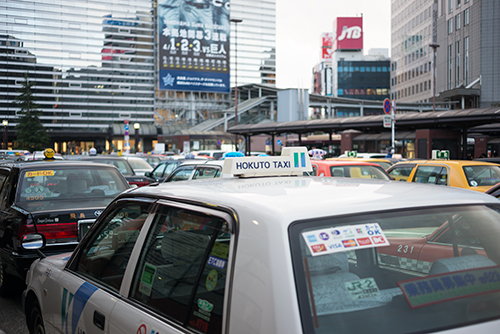 横浜駅西口方面のタクシー乗り場 1の高画質画像