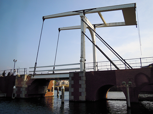 ゴッホの跳ね橋、長崎県佐世保市 1の高画質画像