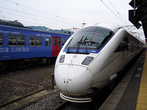 JR九州885系電車の高画質画像
