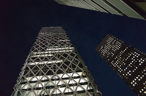 夜の高層ビル 3の高画質画像